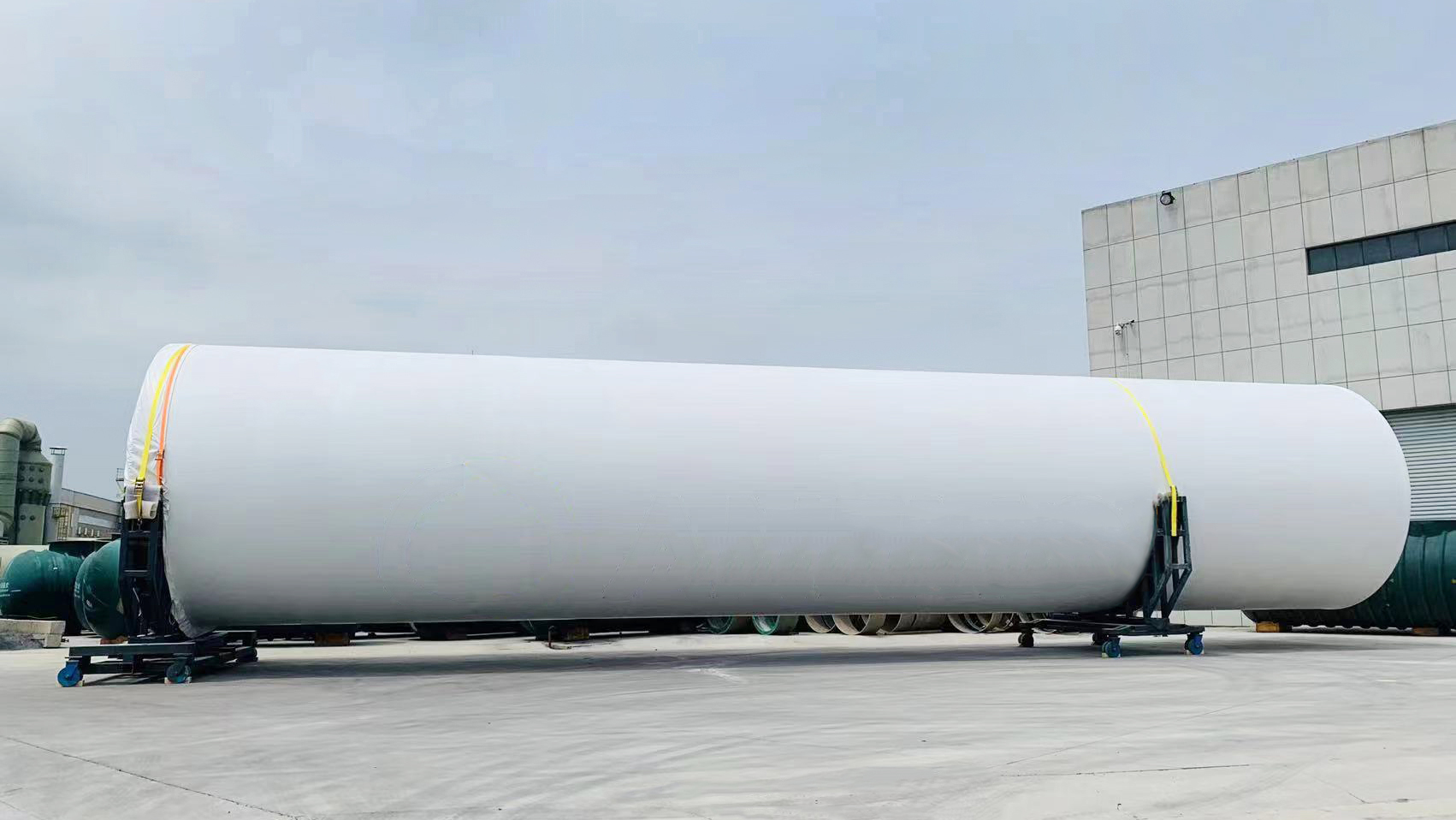 202205180909031652836143149565.jpg 國內首支船用旋筒風帆在中復連眾成功下線-去logo.jpg